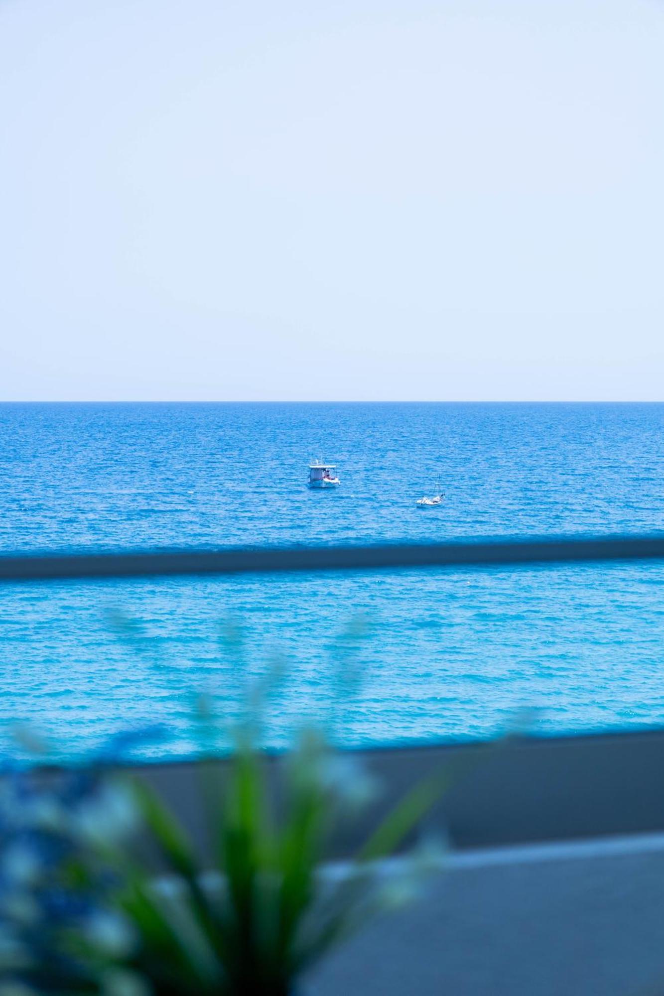 Hotel12 เลปโตการายา ภายนอก รูปภาพ